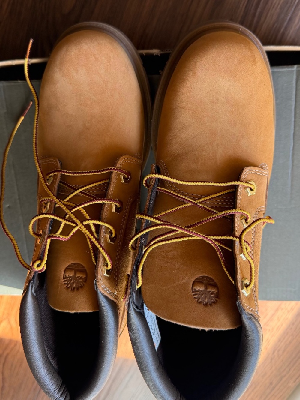 Timberland Women’s Rhinebeck Chukka Boots – Size 9.5